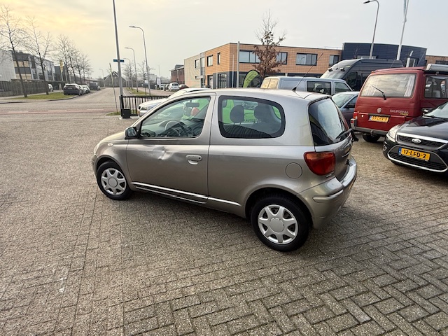 (VERKOCHT) Toyota Yaris 1.3 VVT-i 2004 (Airco)