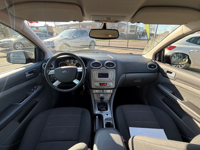(VERKOCHT) Ford Focus 1.8 92KW Wagon 2010 Zwart